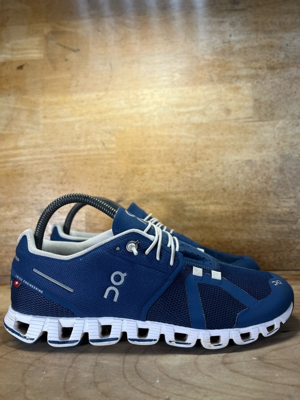 On Cloud REFLECTIVE CUSHIONED Womens Size 8.5 Running Shoes Sneakers Denim Blue